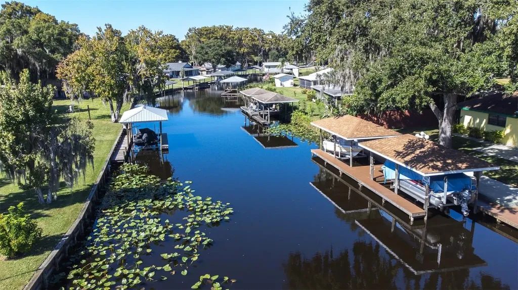 623 Racoon Lane Lorida FL 33857