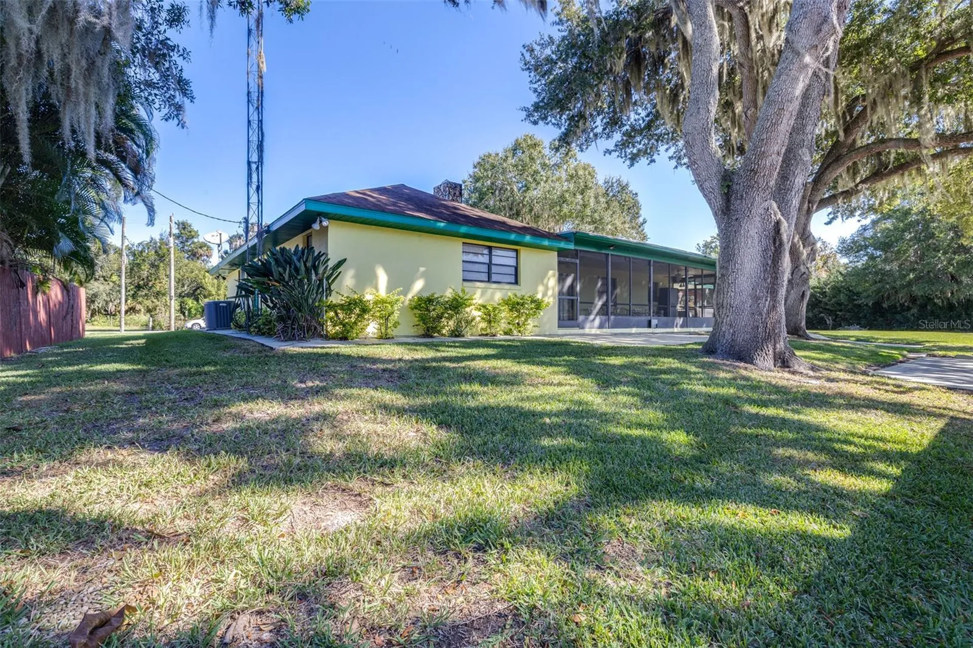623 Racoon Lane Lorida FL 33857