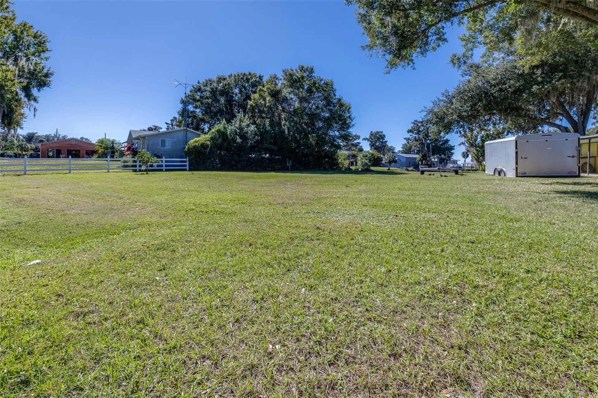 623 Racoon Lane Lorida FL 33857