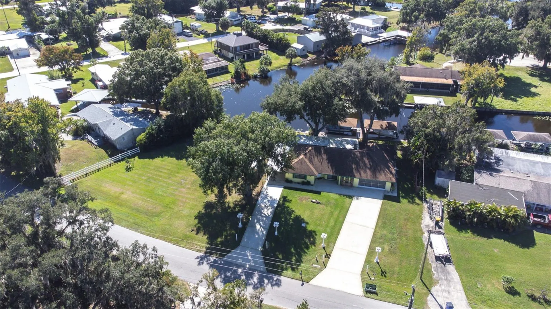 623 Racoon Lane Lorida FL 33857
