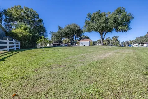 623 Racoon Lane Lorida FL 33857