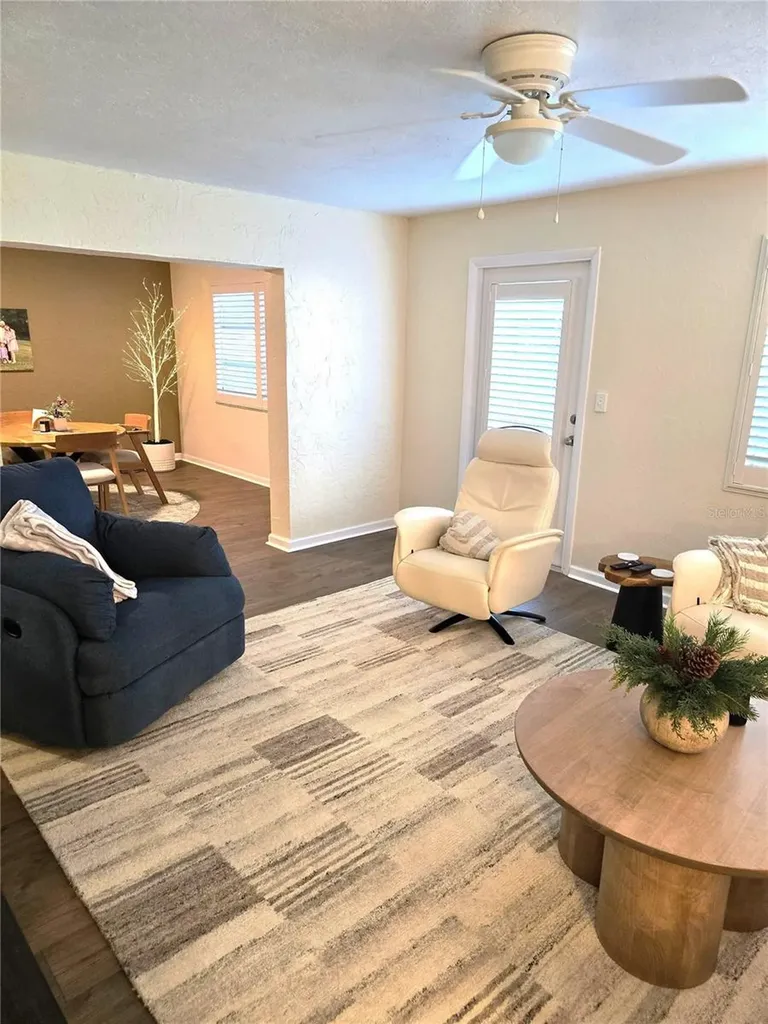 3721 Collins Street Sarasota FL 34232