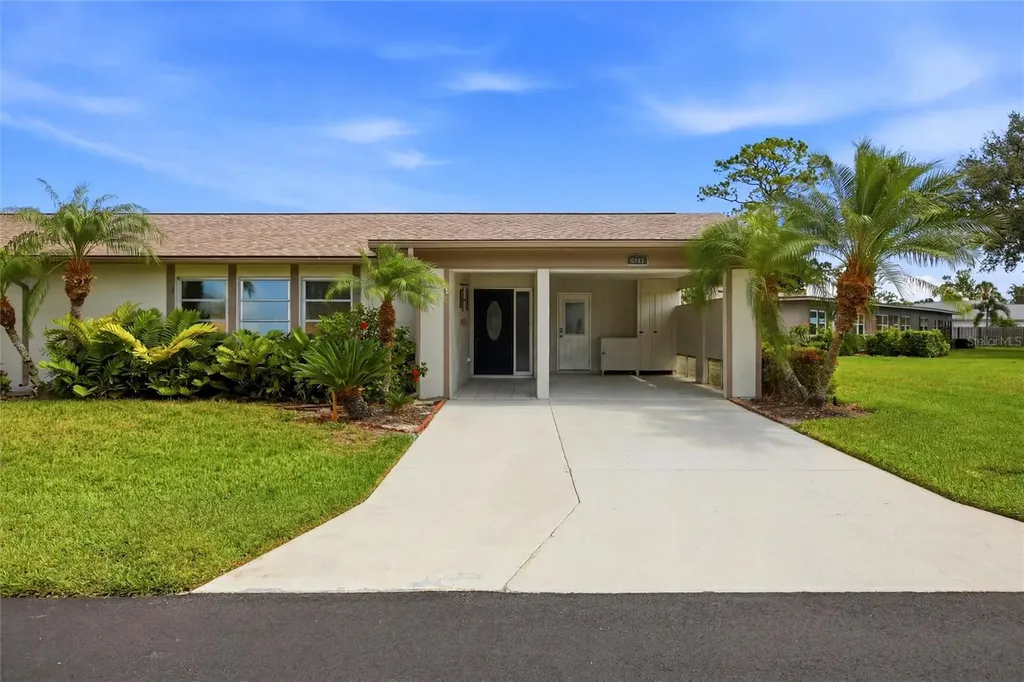 3721 Collins Street Sarasota FL 34232