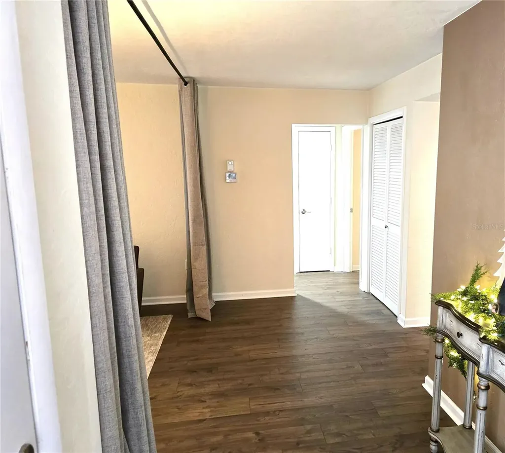 3721 Collins Street Sarasota FL 34232