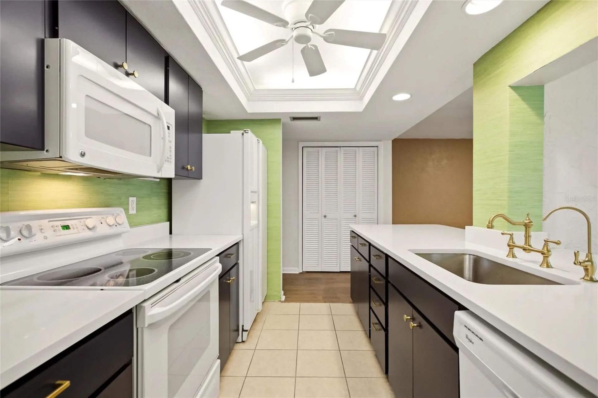 3721 Collins Street Sarasota FL 34232