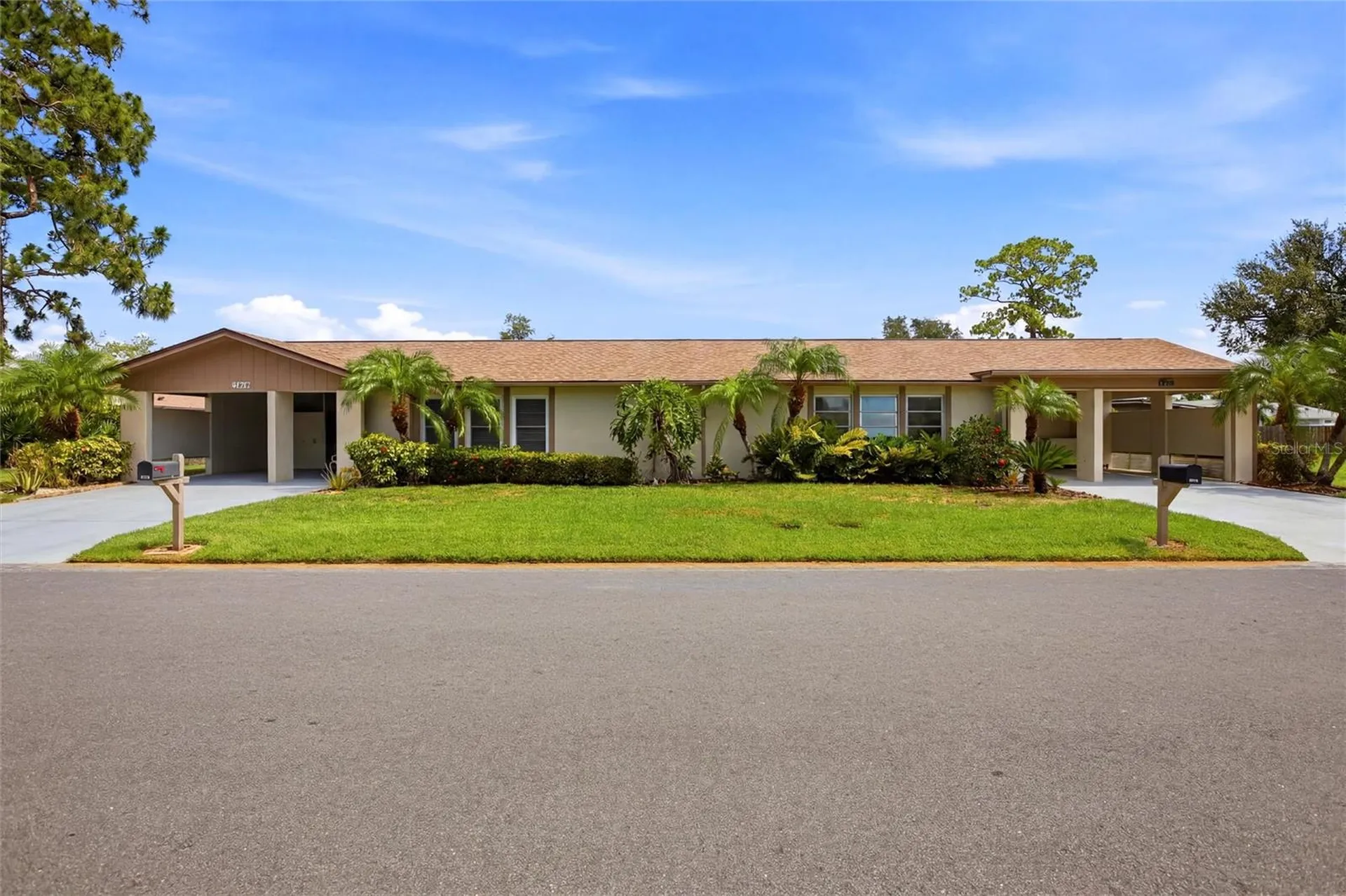 3721 Collins Street Sarasota FL 34232
