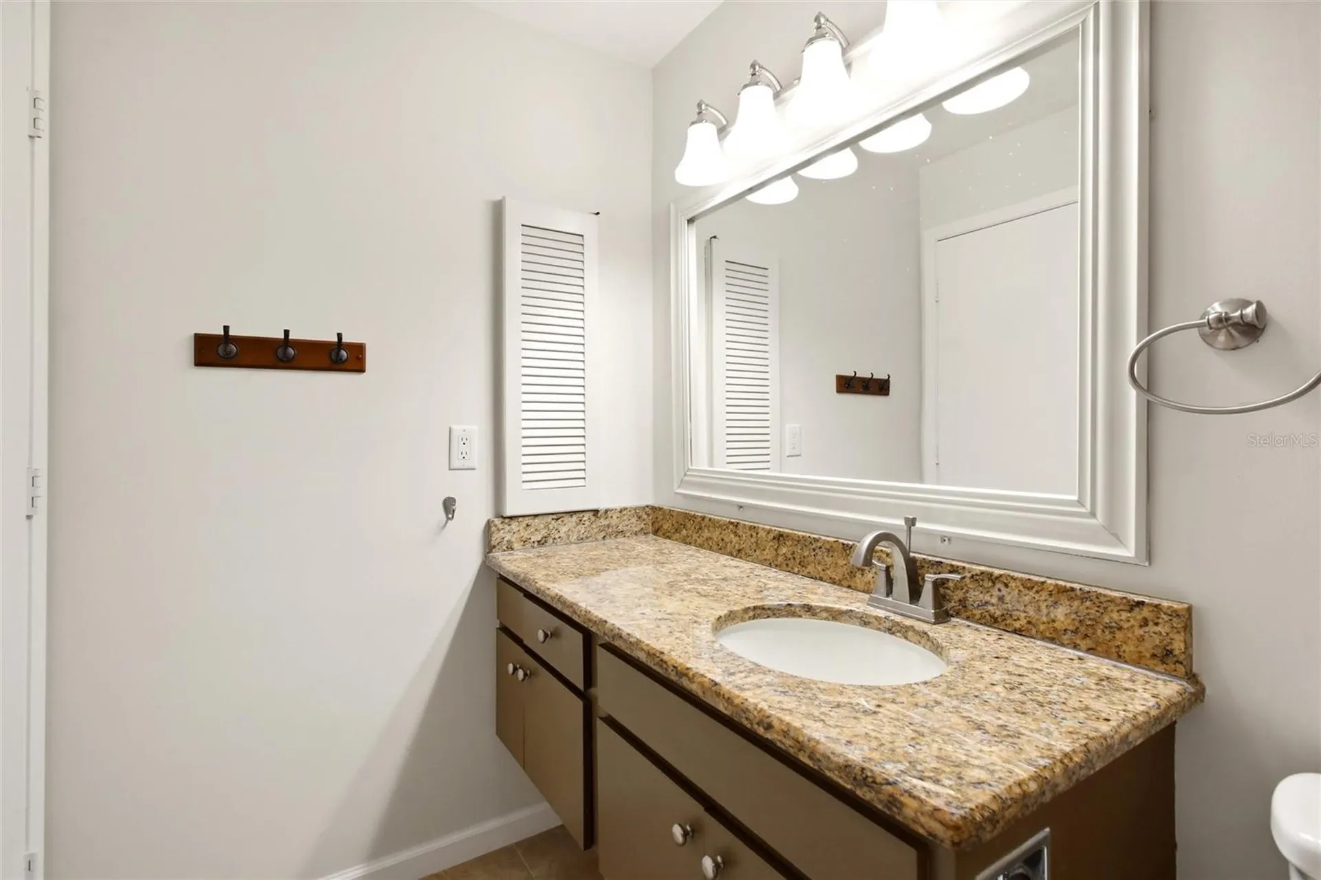 3721 Collins Street Sarasota FL 34232