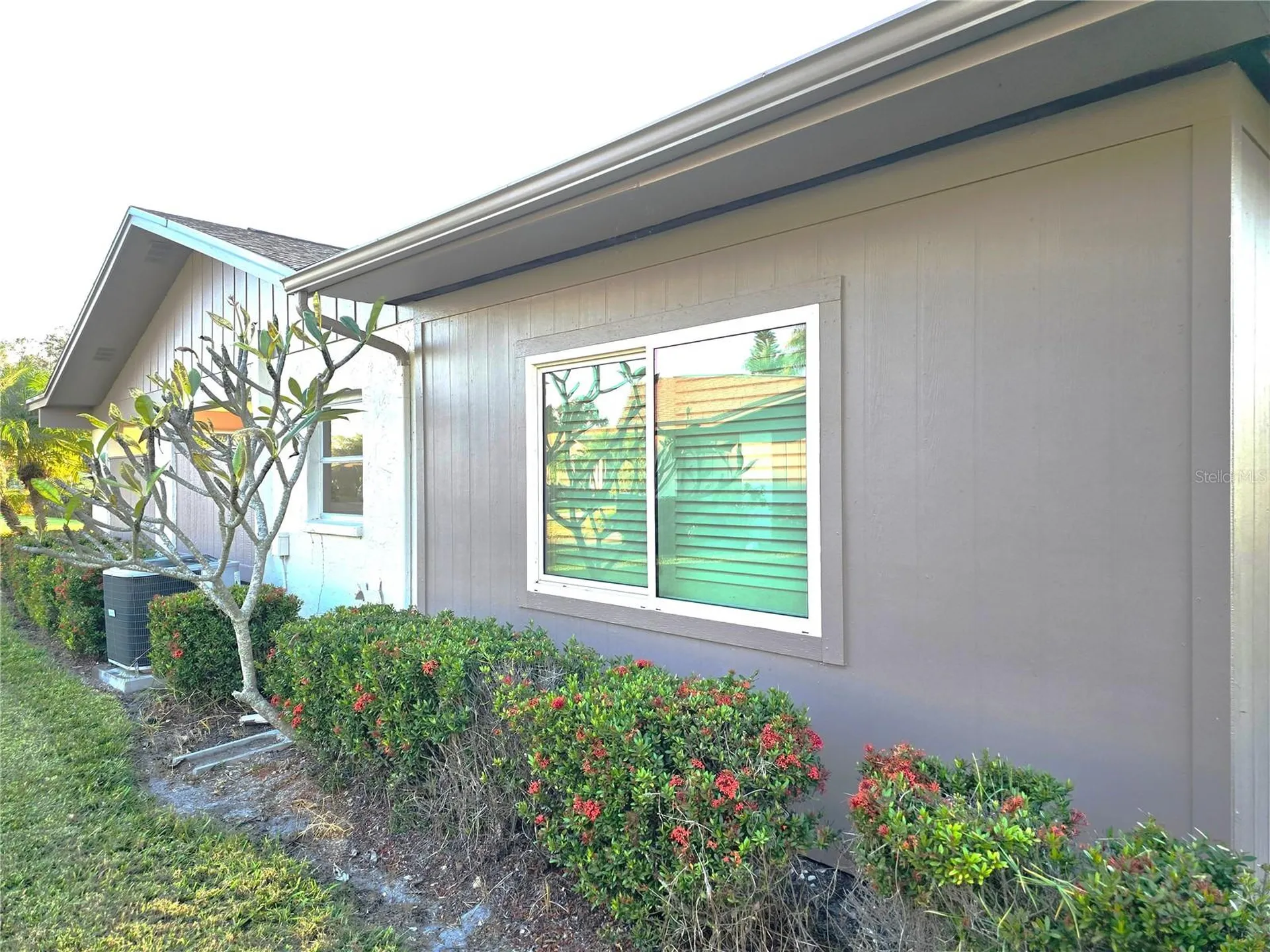 3721 Collins Street Sarasota FL 34232