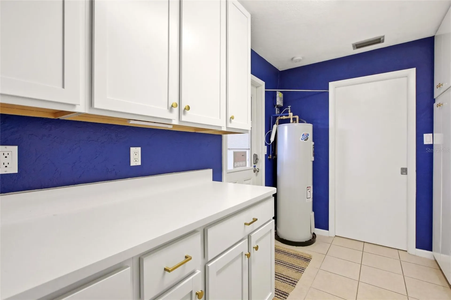 3721 Collins Street Sarasota FL 34232