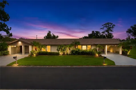 3721 Collins Street Sarasota FL 34232