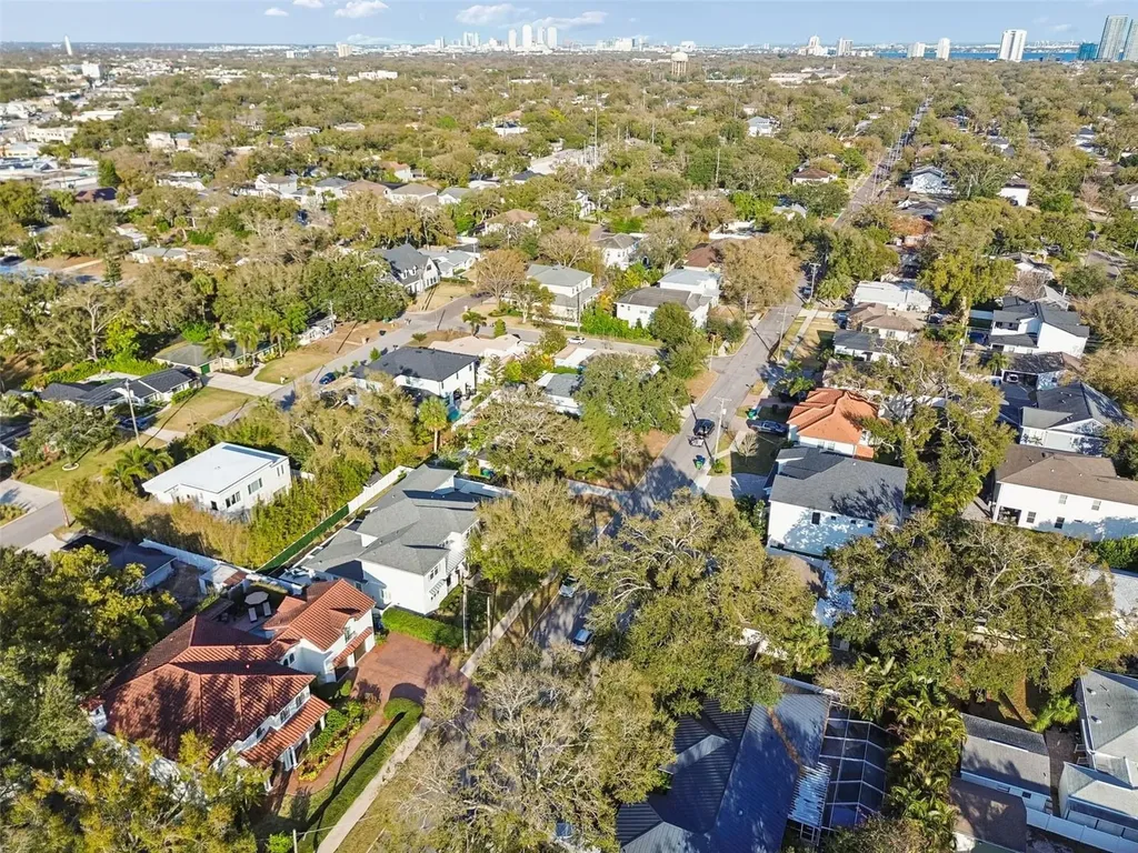 4311 W Barcelona Street Tampa FL 33629