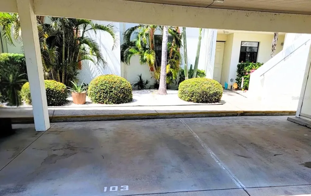 2275 S Mccall Road Englewood FL 34224