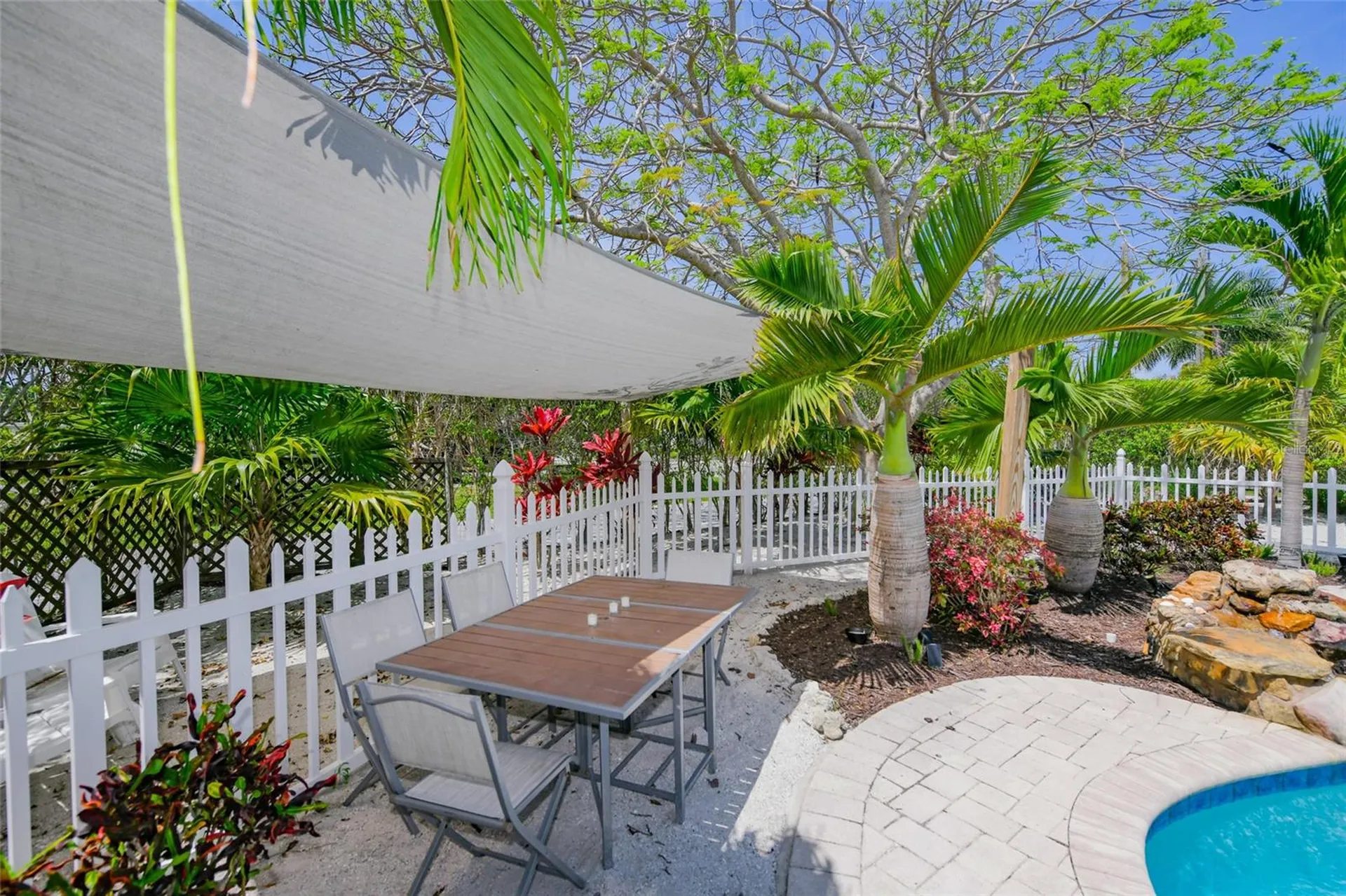 410 Garfield Drive Sarasota FL 34236