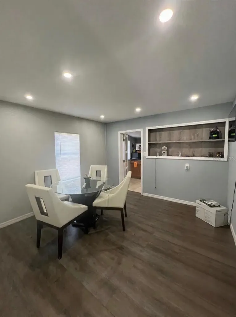 5827 E Columbus Drive Tampa FL 33619