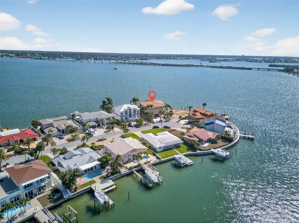2165 Louisa Drive Belleair Beach FL 33786