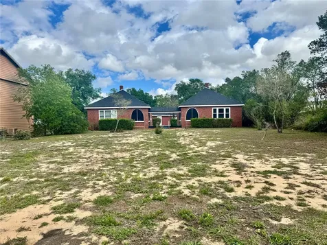 425 E Sessoms Avenue Lake Wales FL 33853