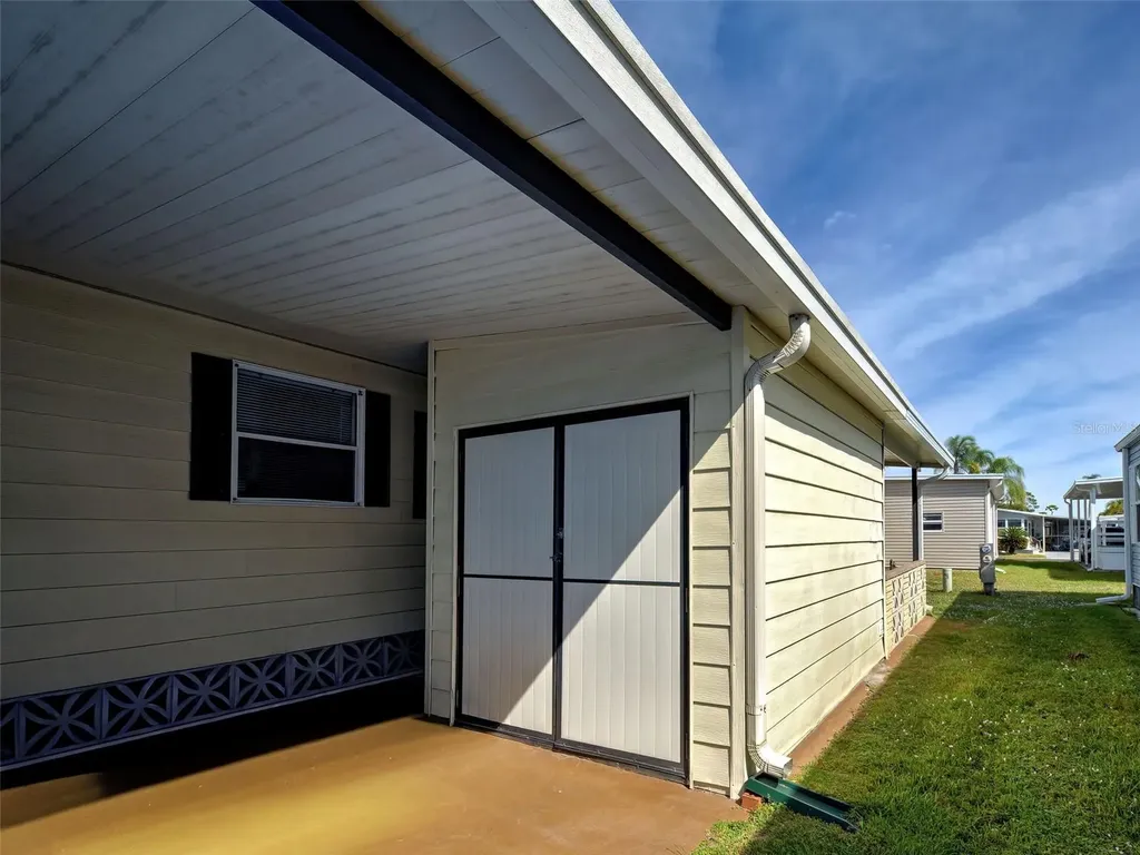 2100 Kings Highway Port Charlotte FL 33980