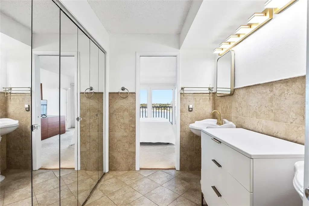 2 Adalia Avenue Tampa FL 33606