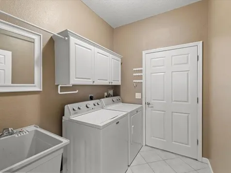 8551 Pratt Drive New Port Richey FL 34654