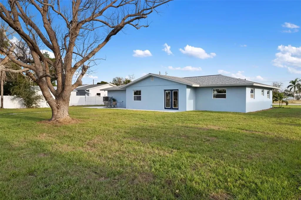 1940 Pennsylvania Avenue Englewood FL 34224