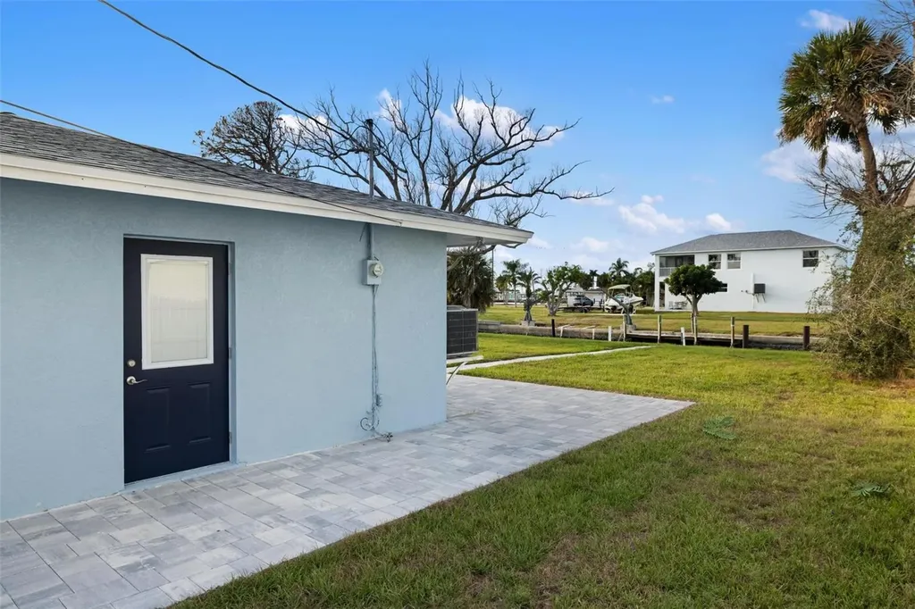 1940 Pennsylvania Avenue Englewood FL 34224