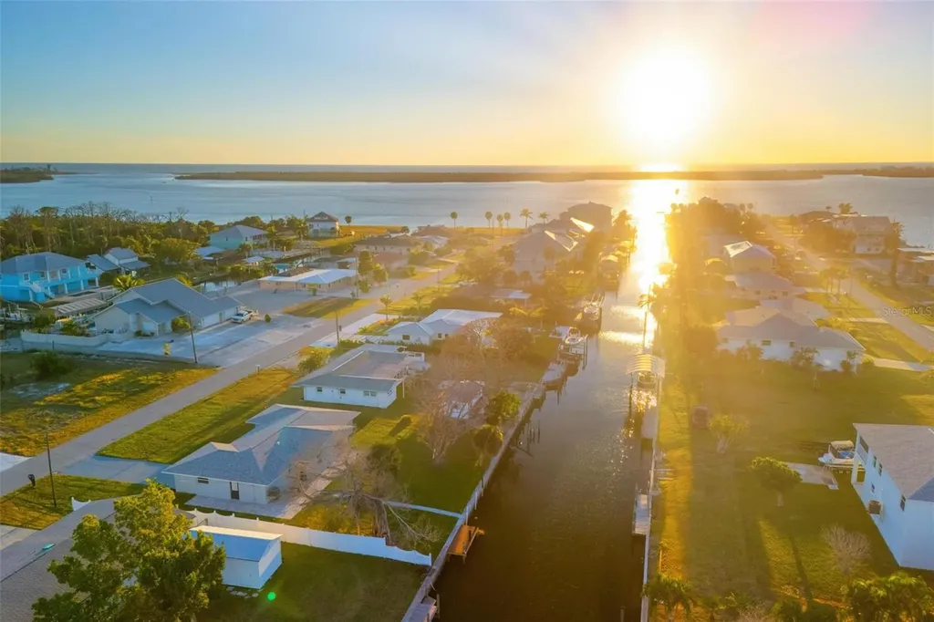 1940 Pennsylvania Avenue Englewood FL 34224