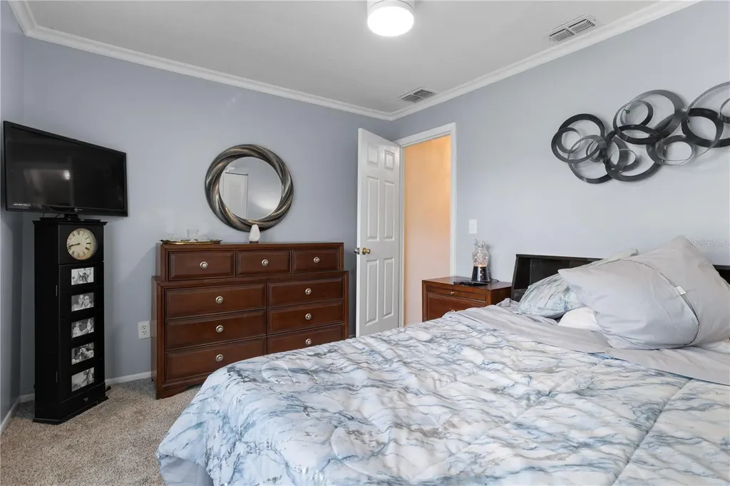 10105 Crown Court Orlando FL 32821