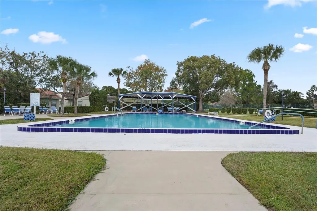 10105 Crown Court Orlando FL 32821
