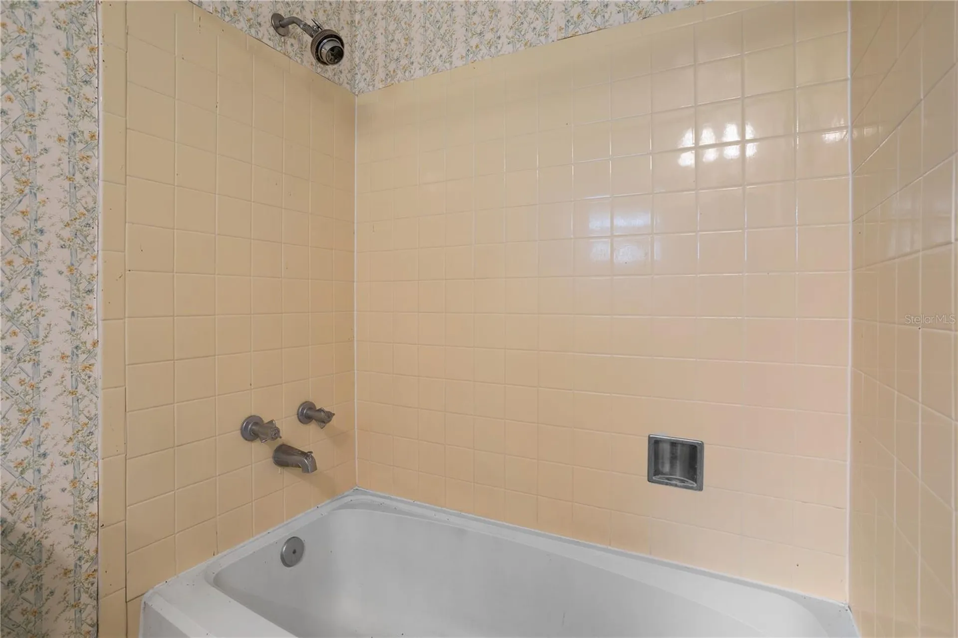 10105 Crown Court Orlando FL 32821