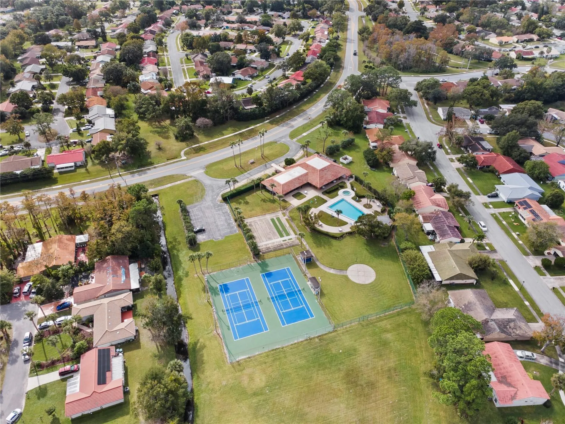 10105 Crown Court Orlando FL 32821