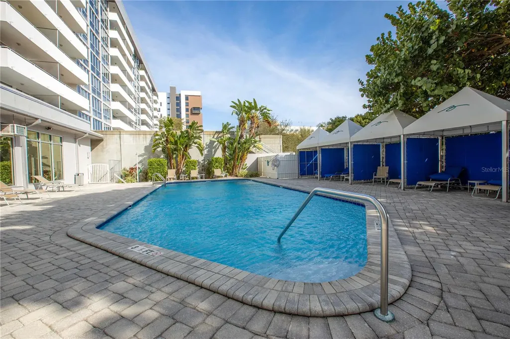 470 3rd Street S St Petersburg FL 33701