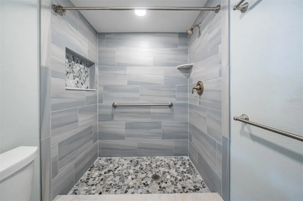 9 Haig Place Dunedin FL 34698