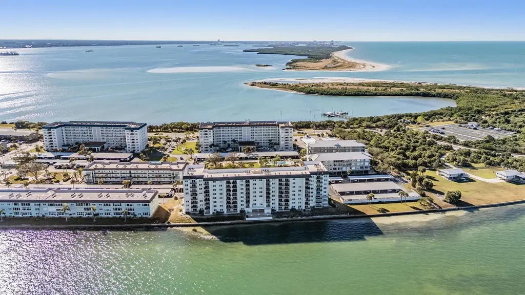 9 Haig Place Dunedin FL 34698