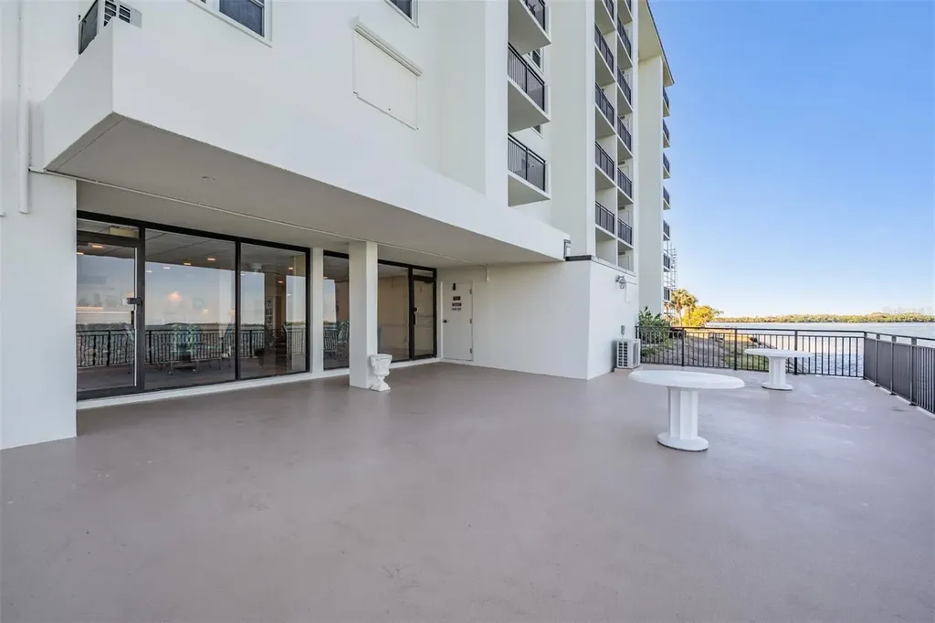 9 Haig Place Dunedin FL 34698