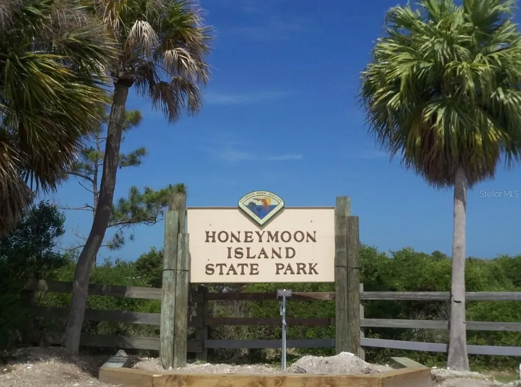 9 Haig Place Dunedin FL 34698