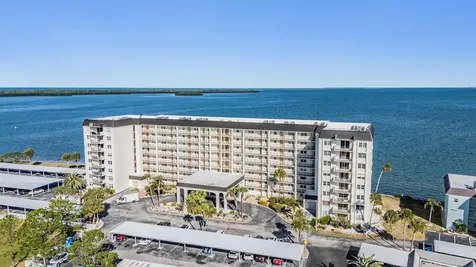 9 Haig Place Dunedin FL 34698