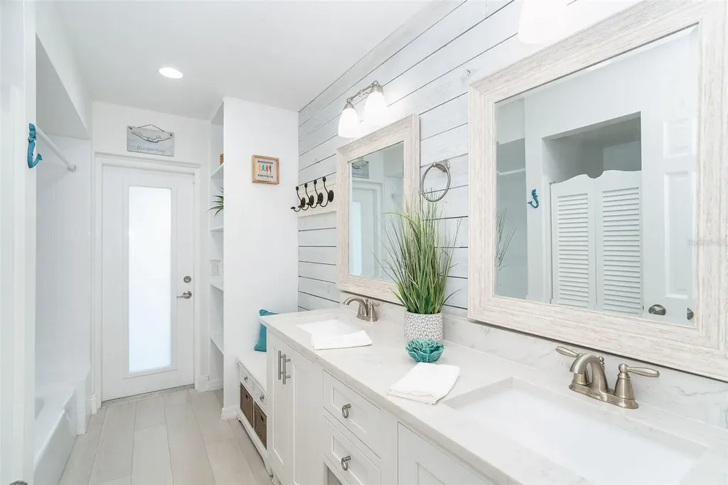 13045 Via Cassia Placida FL 33946