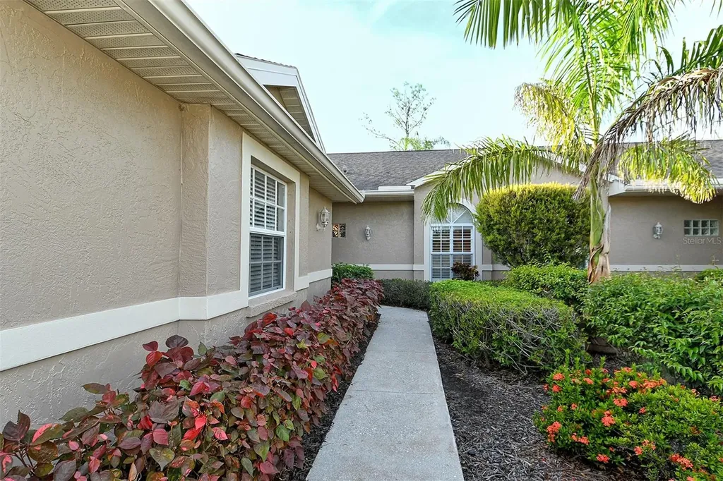 5124 Mahogany Run Avenue Sarasota FL 34241