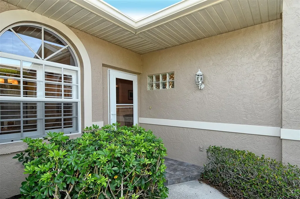 5124 Mahogany Run Avenue Sarasota FL 34241