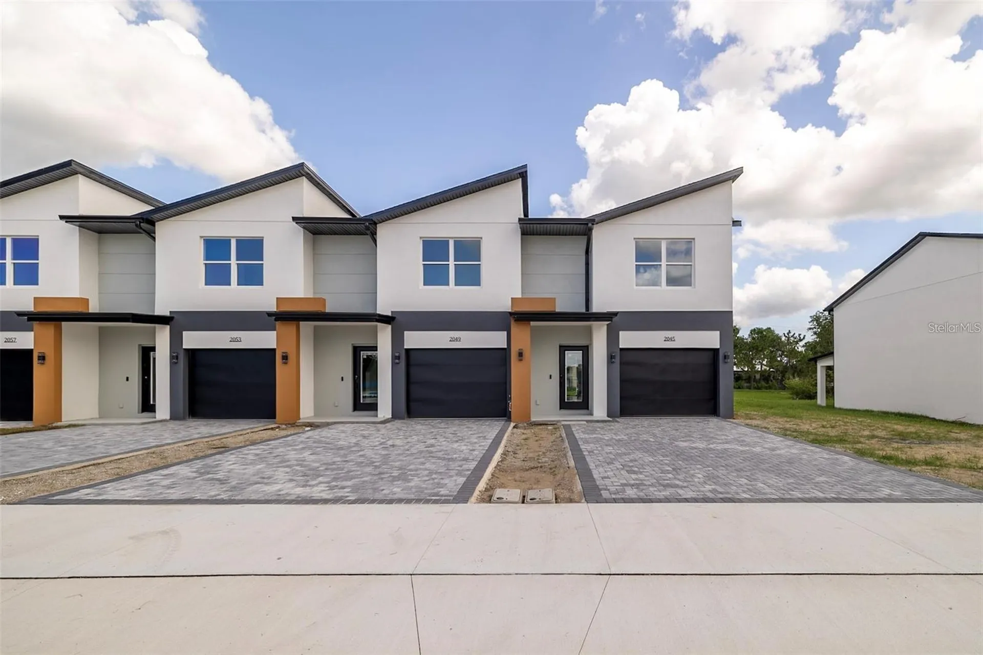 2057 Barroso Davenport FL 33837