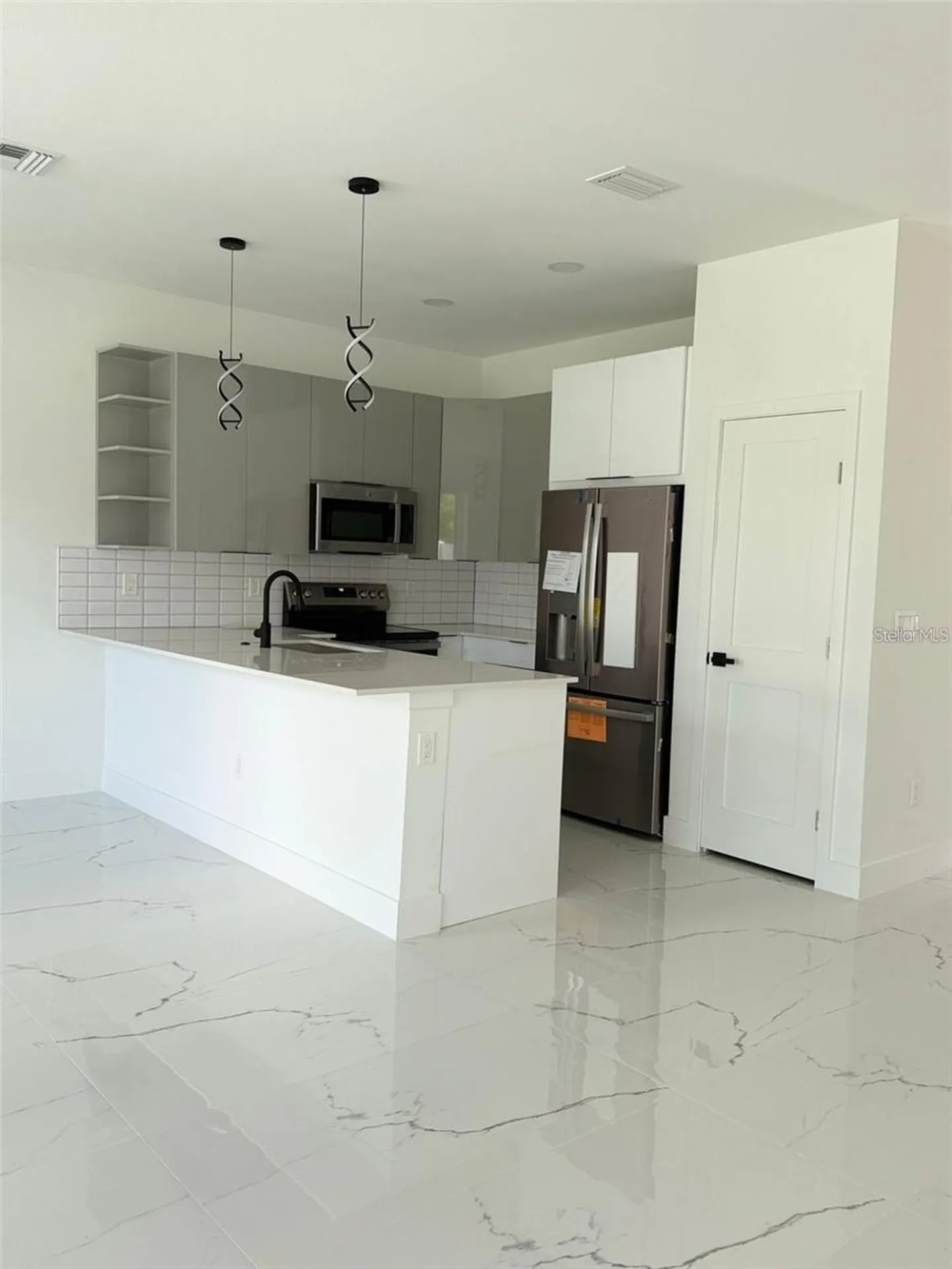 2057 Barroso Davenport FL 33837