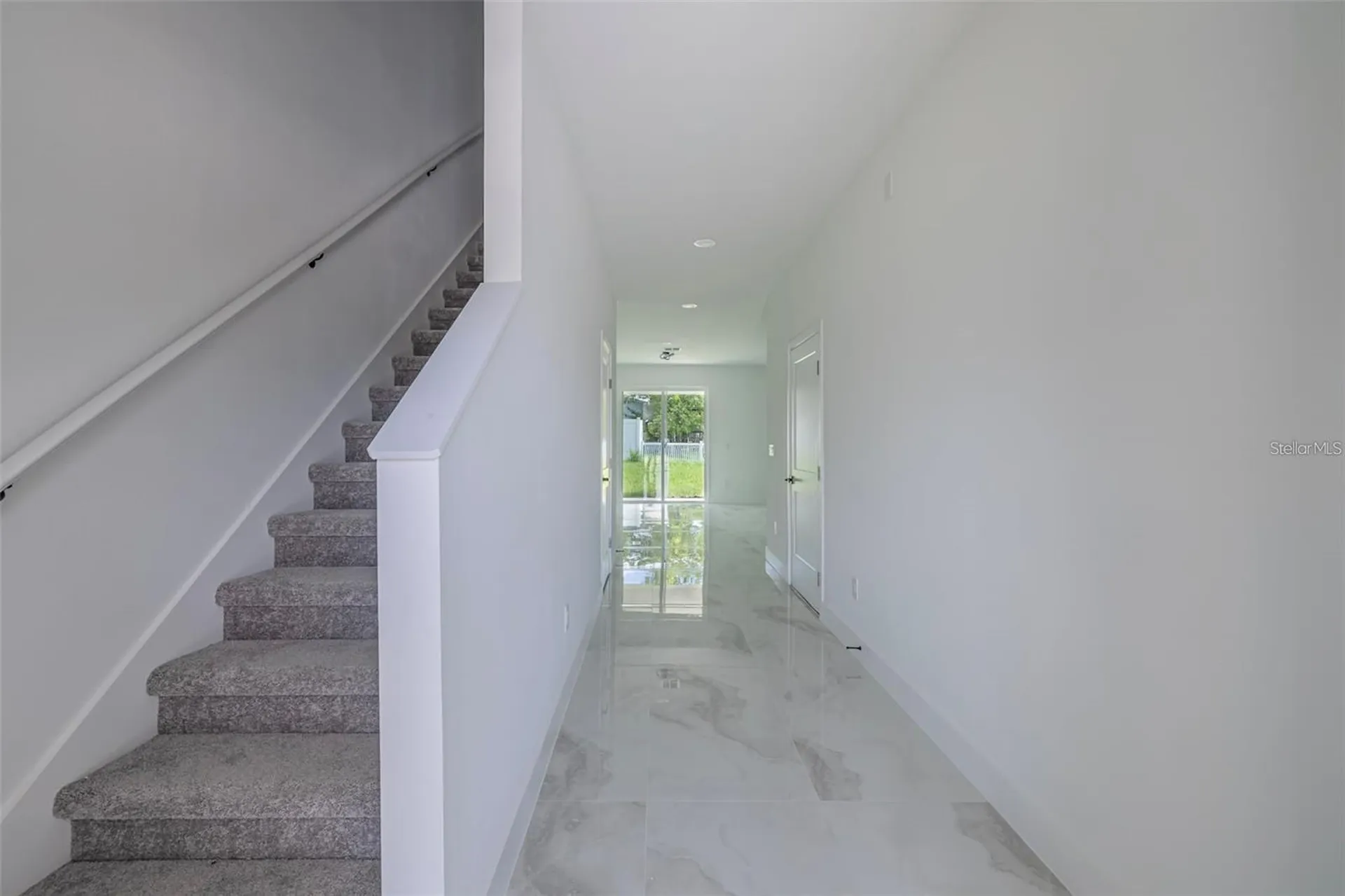 2057 Barroso Davenport FL 33837