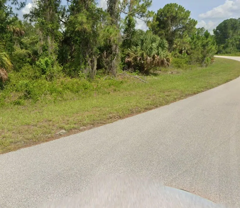 Lot 7 Mattox Circle North Port FL 34288