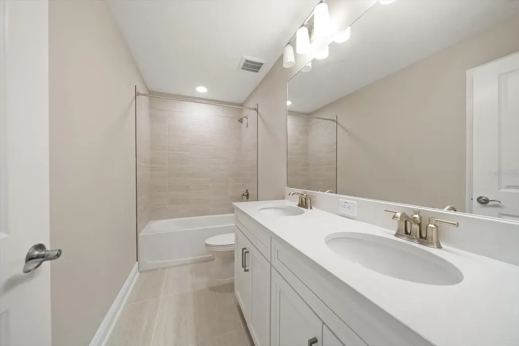 5707 Maydale Avenue Wesley Chapel FL 33545