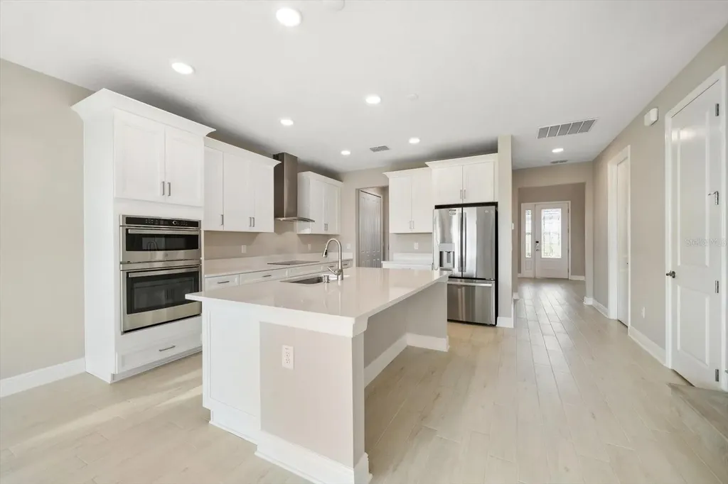 5707 Maydale Avenue Wesley Chapel FL 33545