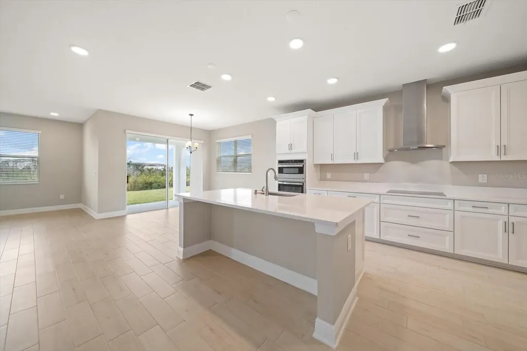 5707 Maydale Avenue Wesley Chapel FL 33545