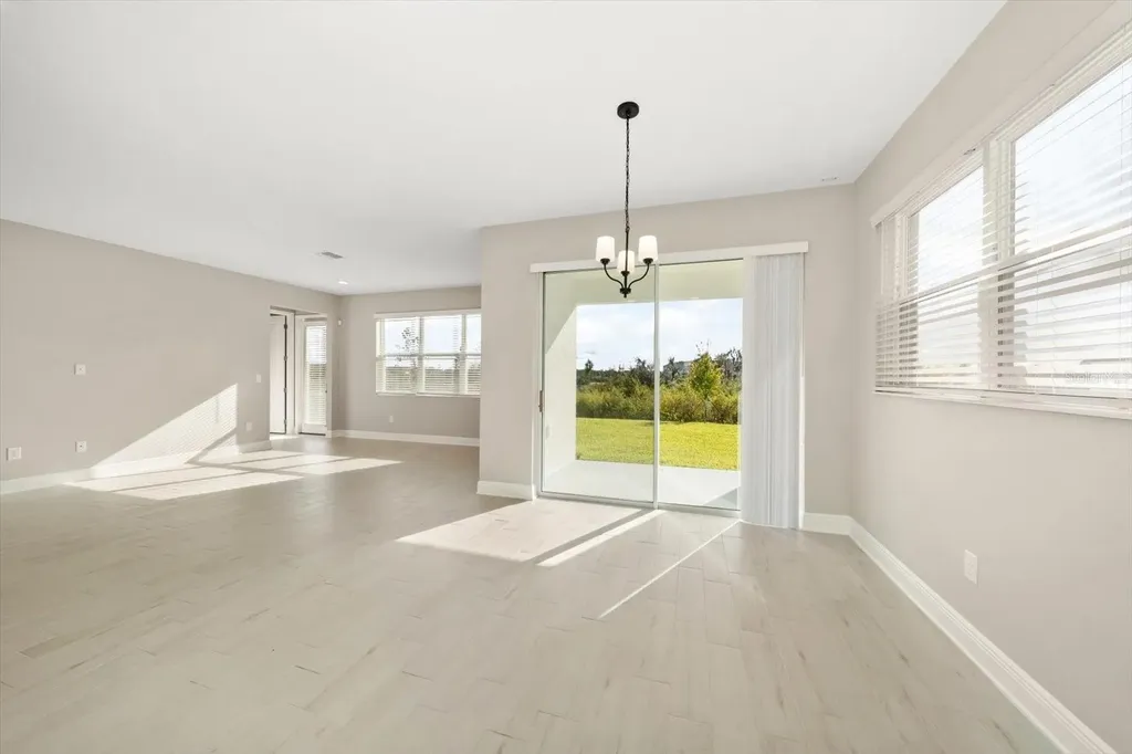 5707 Maydale Avenue Wesley Chapel FL 33545
