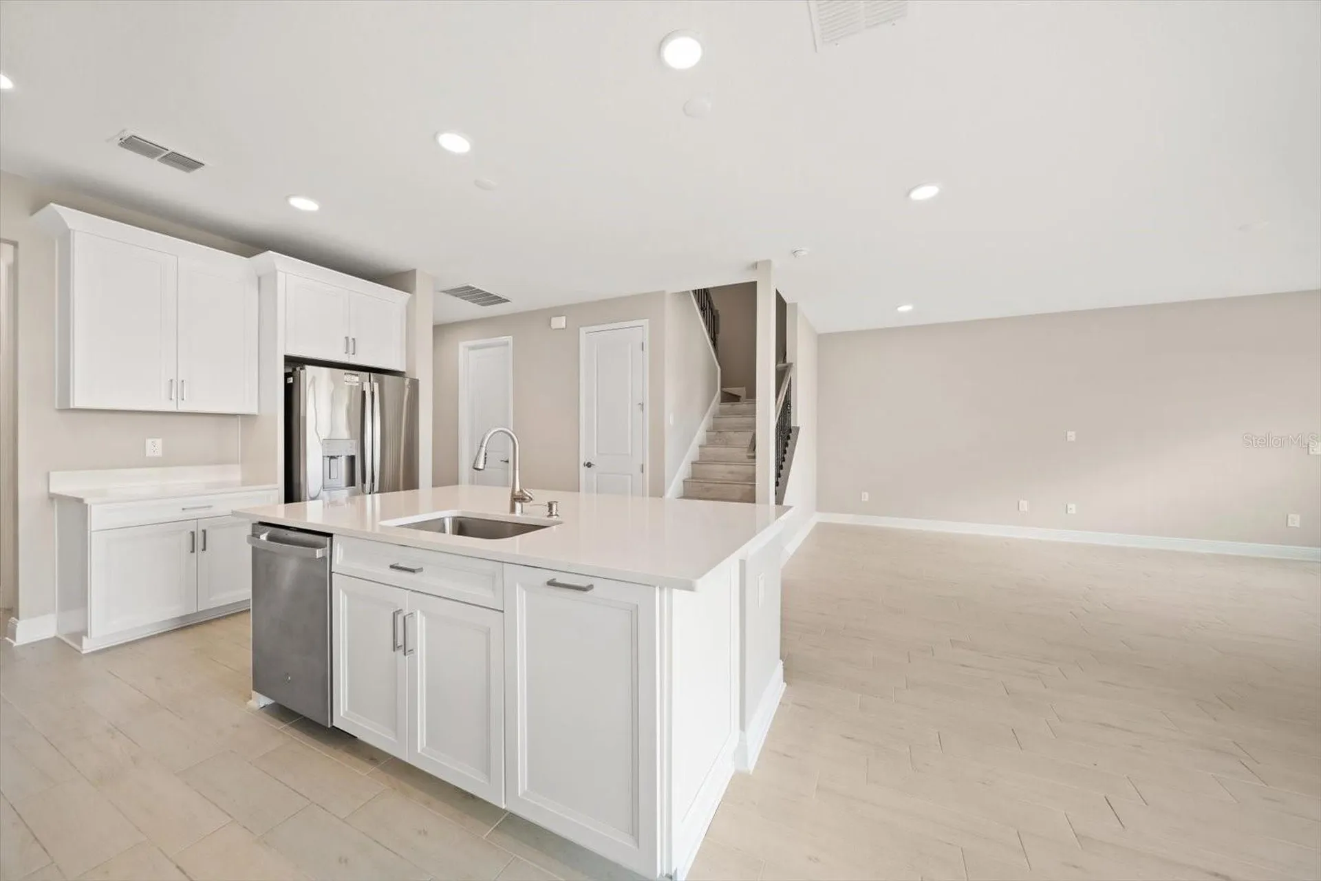 5707 Maydale Avenue Wesley Chapel FL 33545