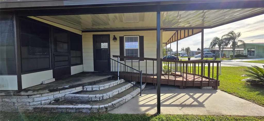5650 Benton Street Zephyrhills FL 33542
