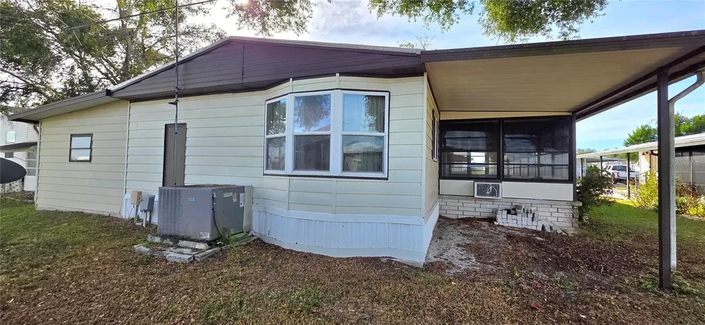 5650 Benton Street Zephyrhills FL 33542